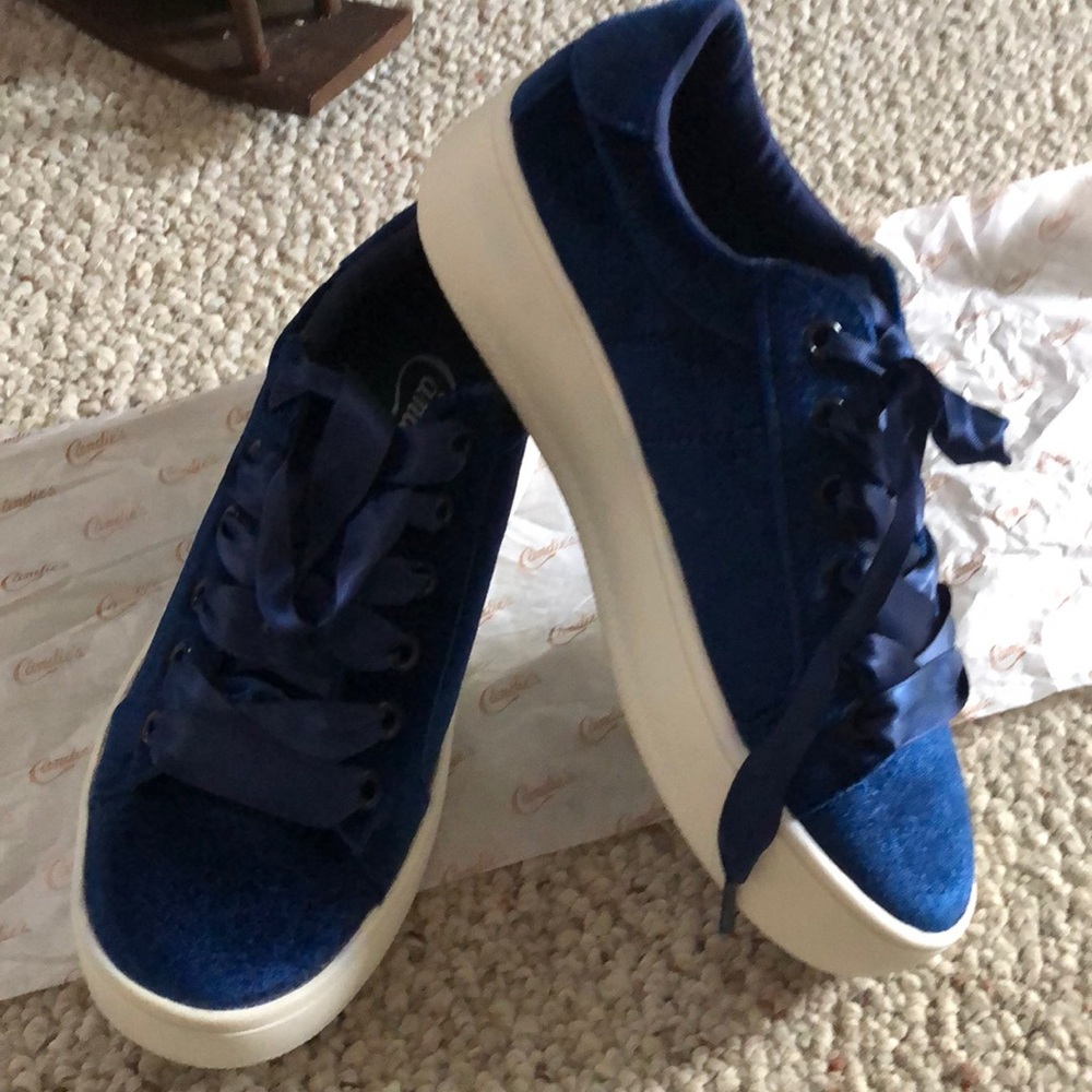 NWB sneakers
